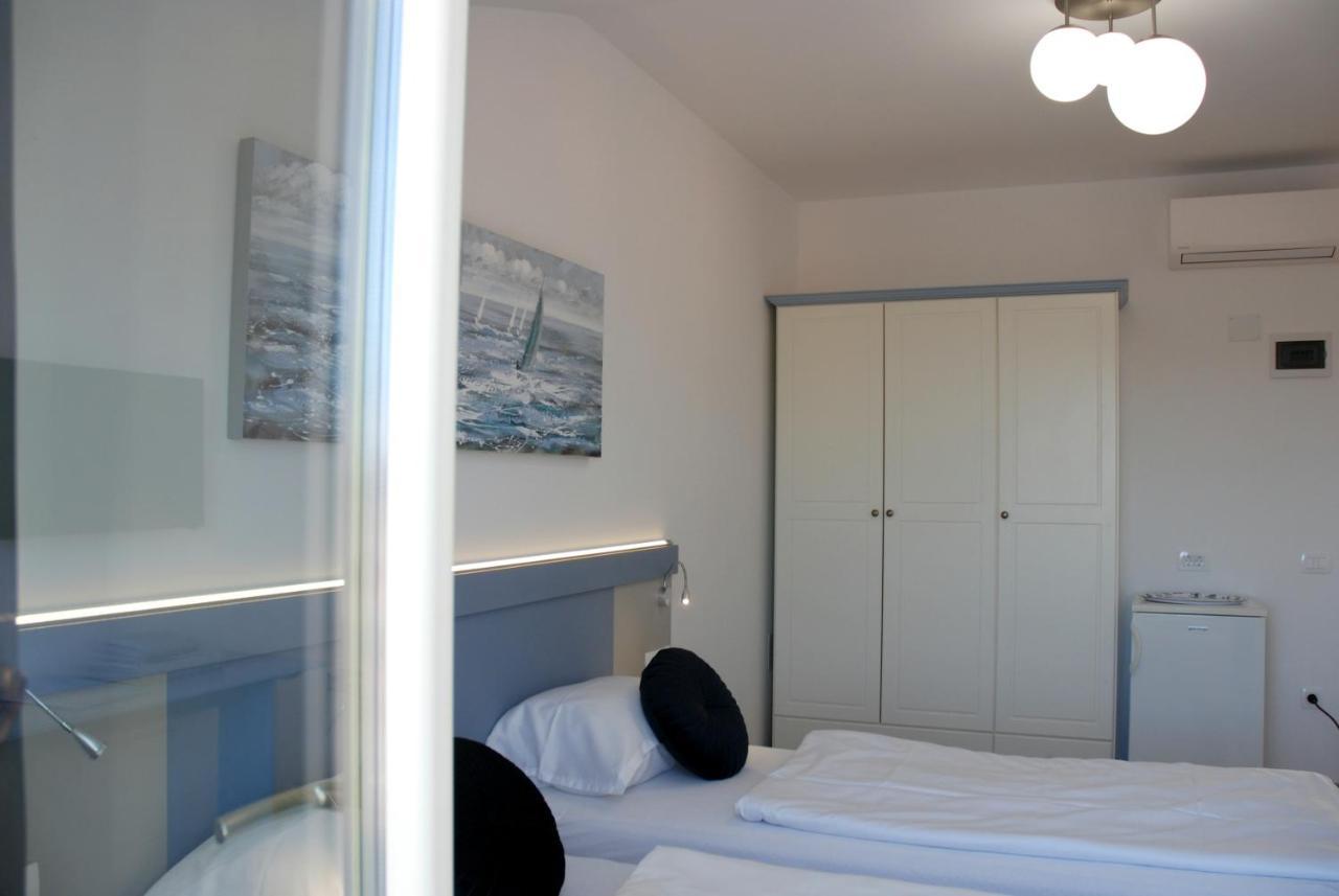 B&B Sea Joy Ровинь Экстерьер фото
