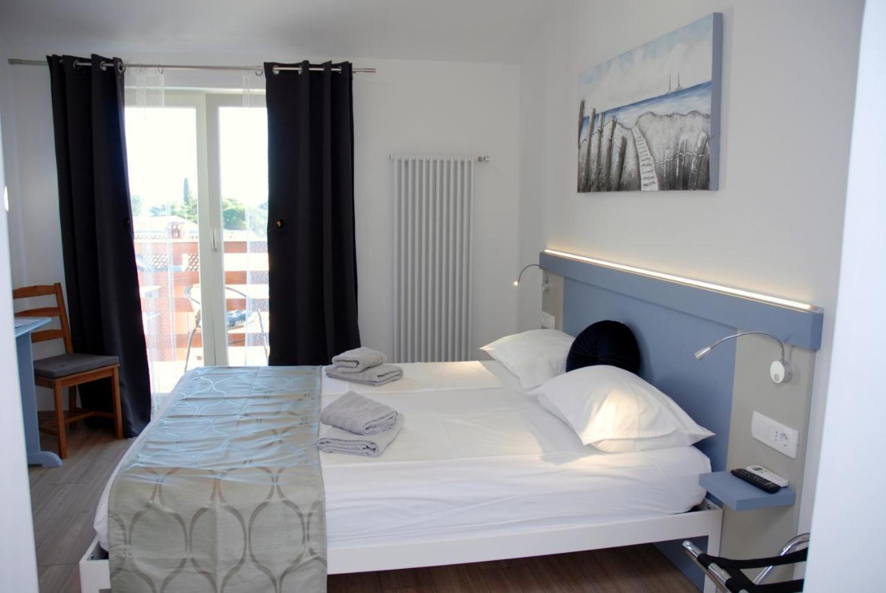 B&B Sea Joy Ровинь Экстерьер фото