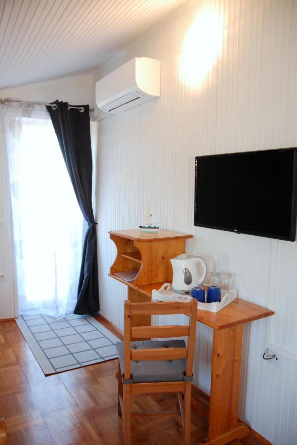 B&B Sea Joy Ровинь Экстерьер фото