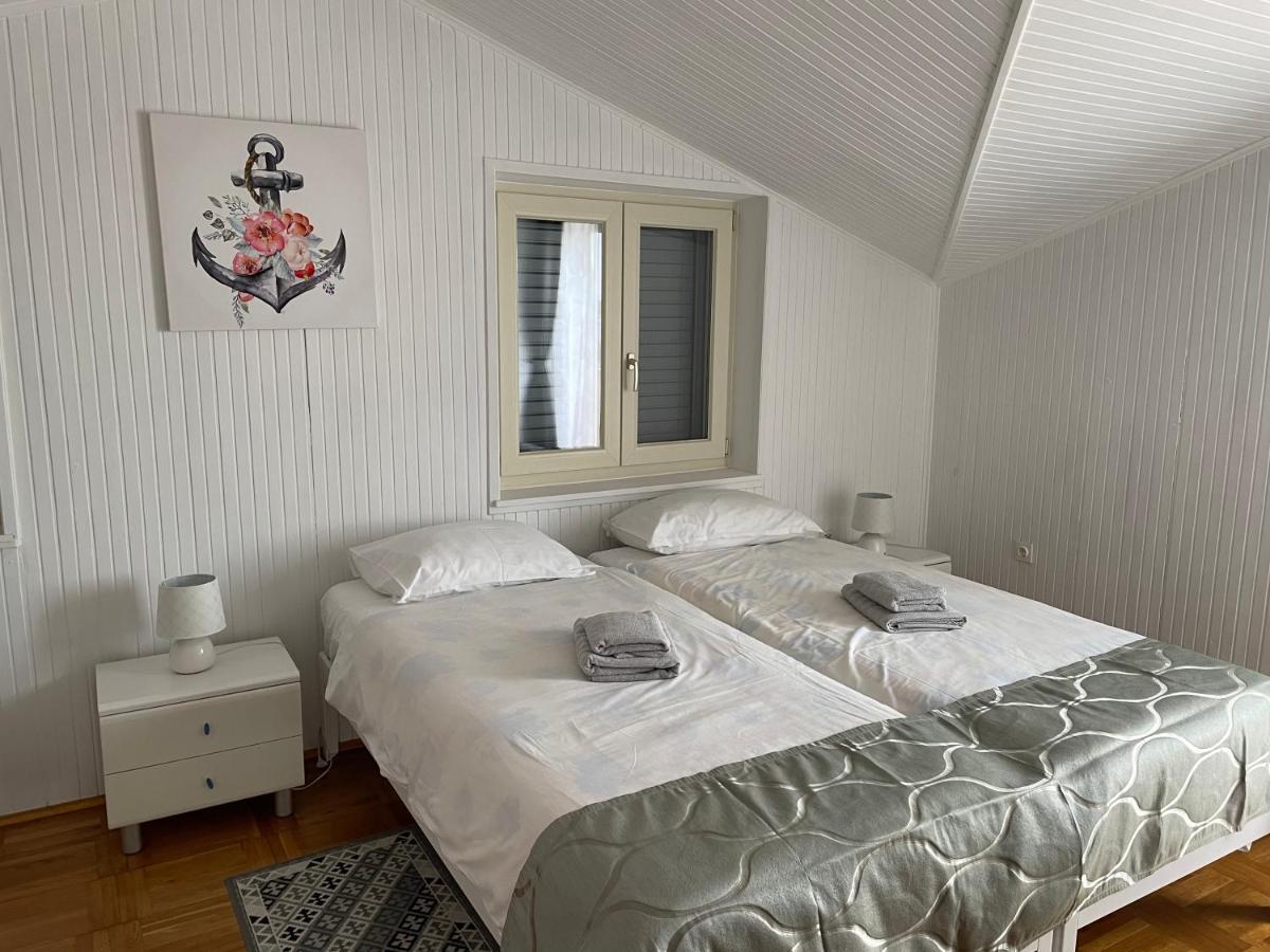 B&B Sea Joy Ровинь Экстерьер фото