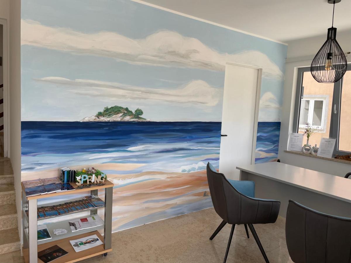 B&B Sea Joy Ровинь Экстерьер фото