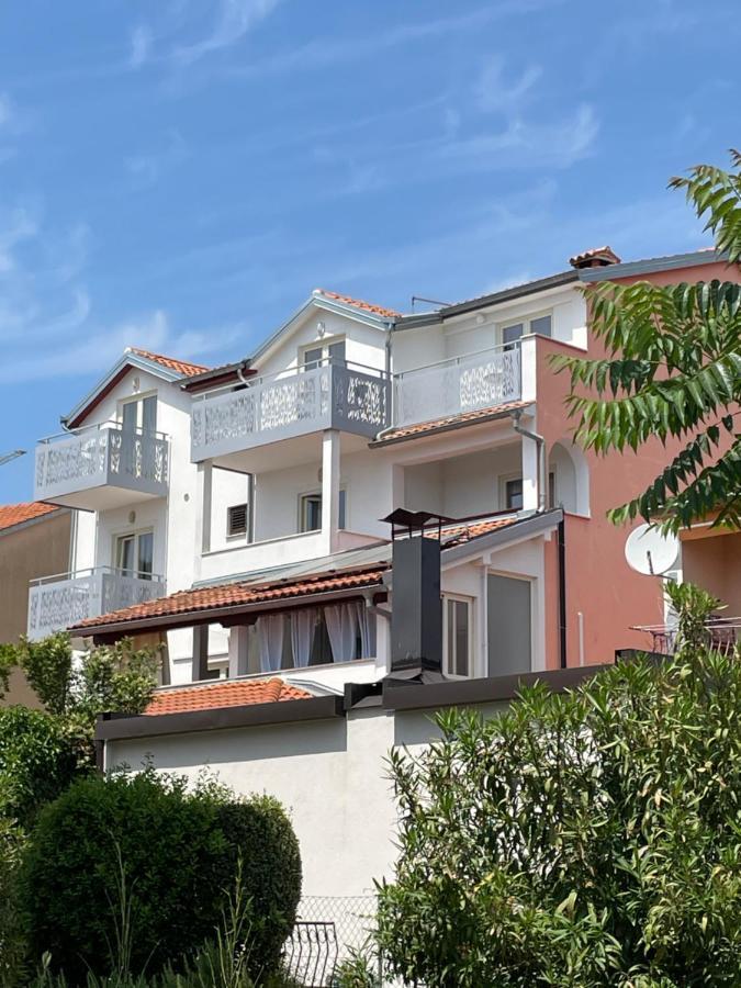 B&B Sea Joy Ровинь Экстерьер фото